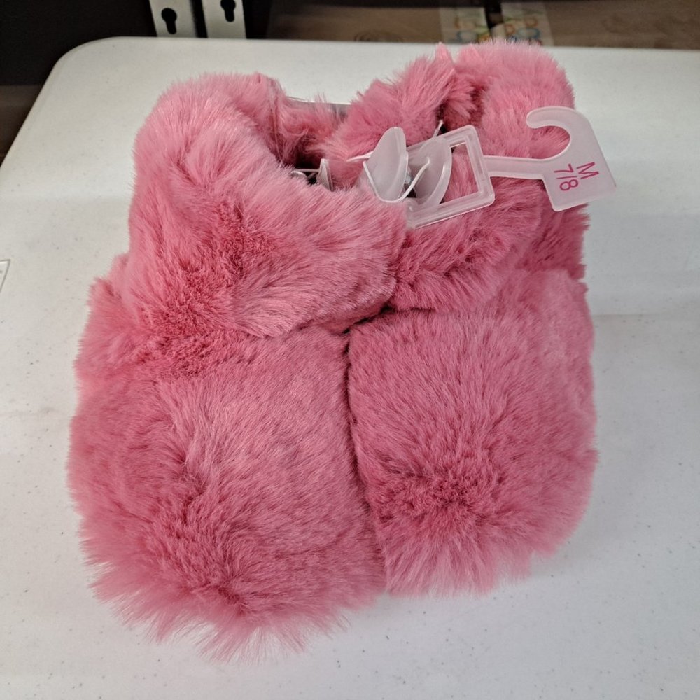 Cat & Jack Girls Fur Bootie Slippers Size M 7/8 Pink